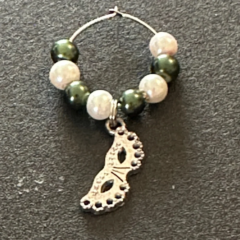 Wine glass tag stainless steel hoop Green/white beads Masquerade mask charm